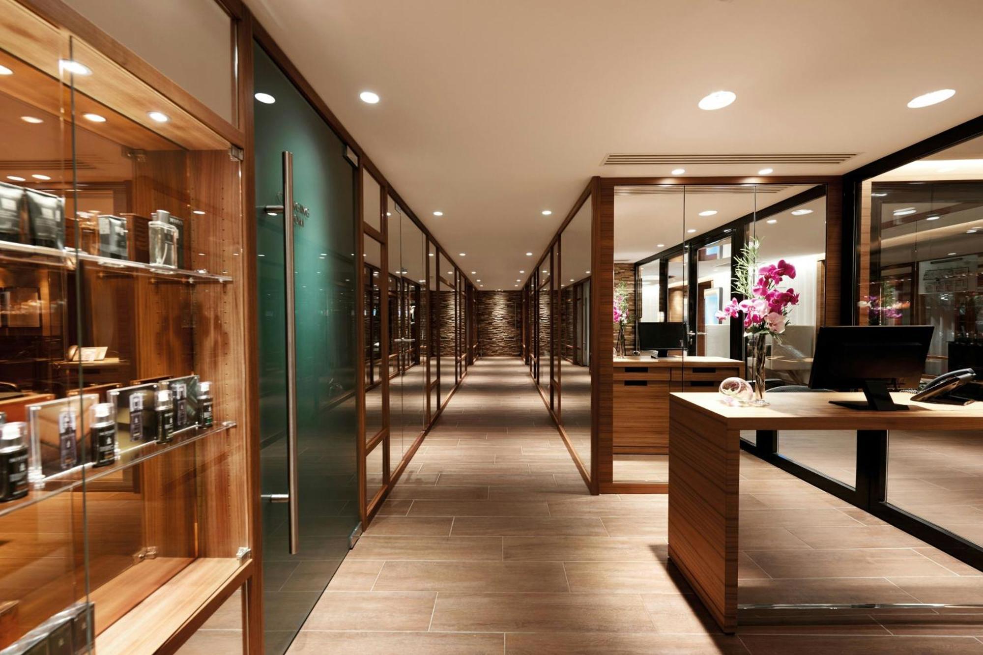 Renaissance Paris Republique Hotel & Spa Exterior foto